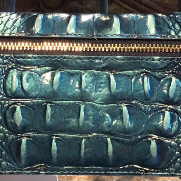 ISO🙏🏻💙🙏🏻💙🙏🏻Brahmin Verdigris Wallet - Picture 4 of 5